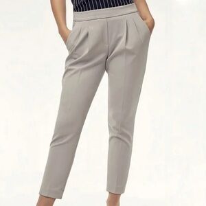 Aritzia Babaton Cohen Cropped Pants in Light Gray